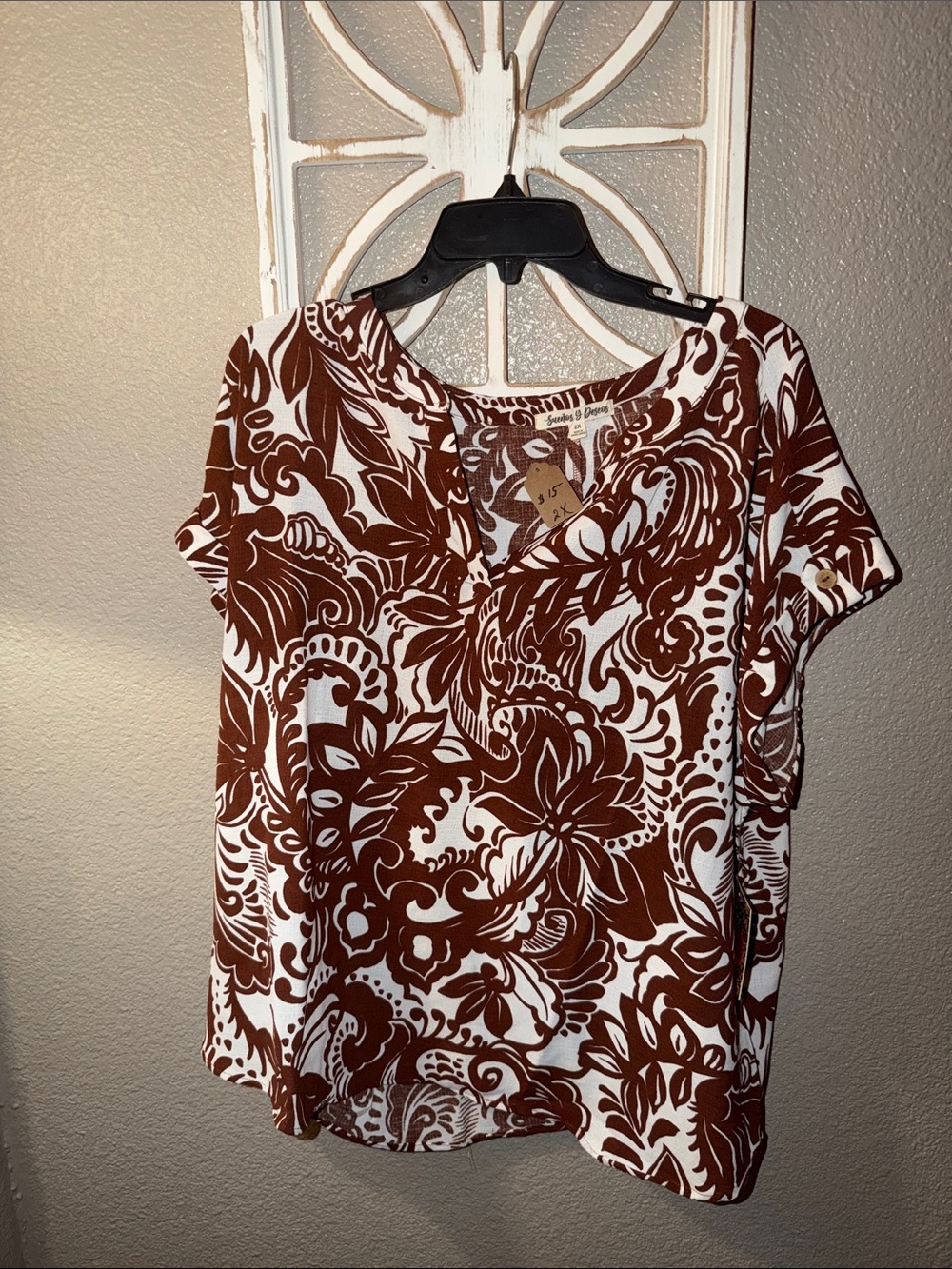 Women’s Short Sleeve Brown Floral Print Top